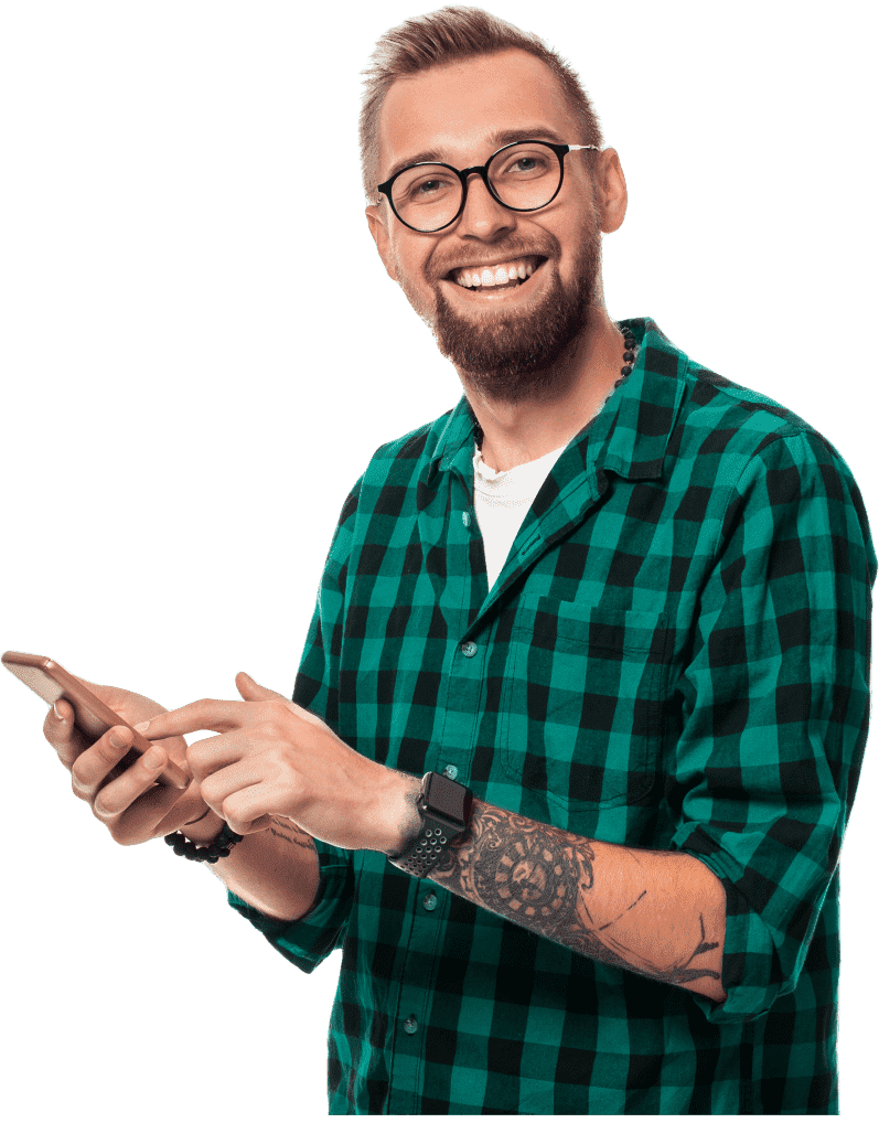 Homem usando a kachin de forma fácil pelo celular